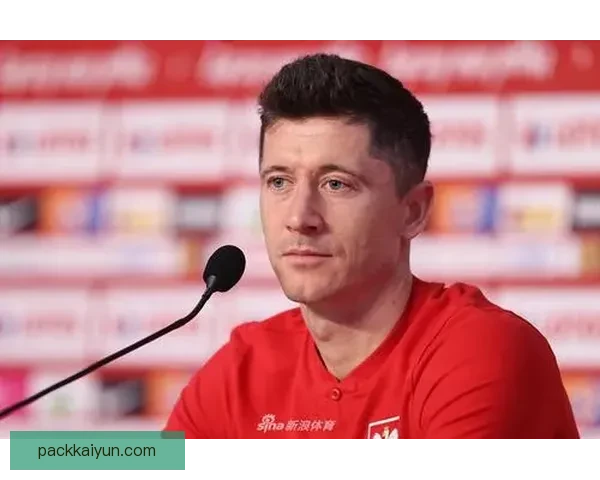 莱万多夫斯基国家队回归时间备受关注，预计近期将为球队贡献力量。